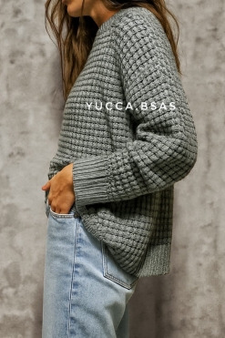 Sweater calado gris