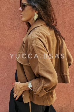 Campera liviana Delfina - tostada