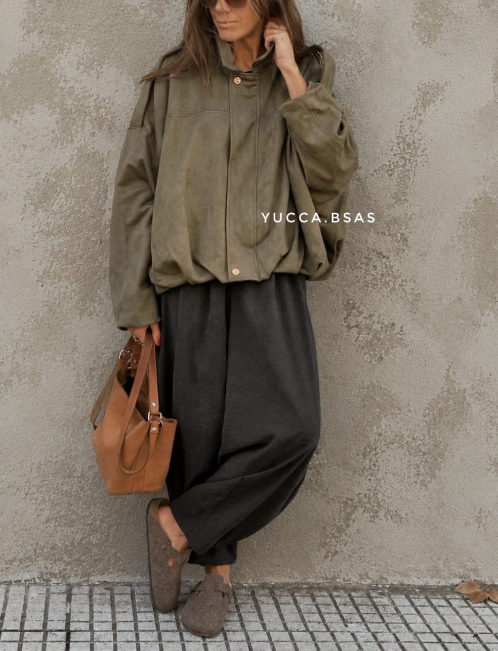 Campera bomber gamuza Fraga - verde militar - Imagen 2