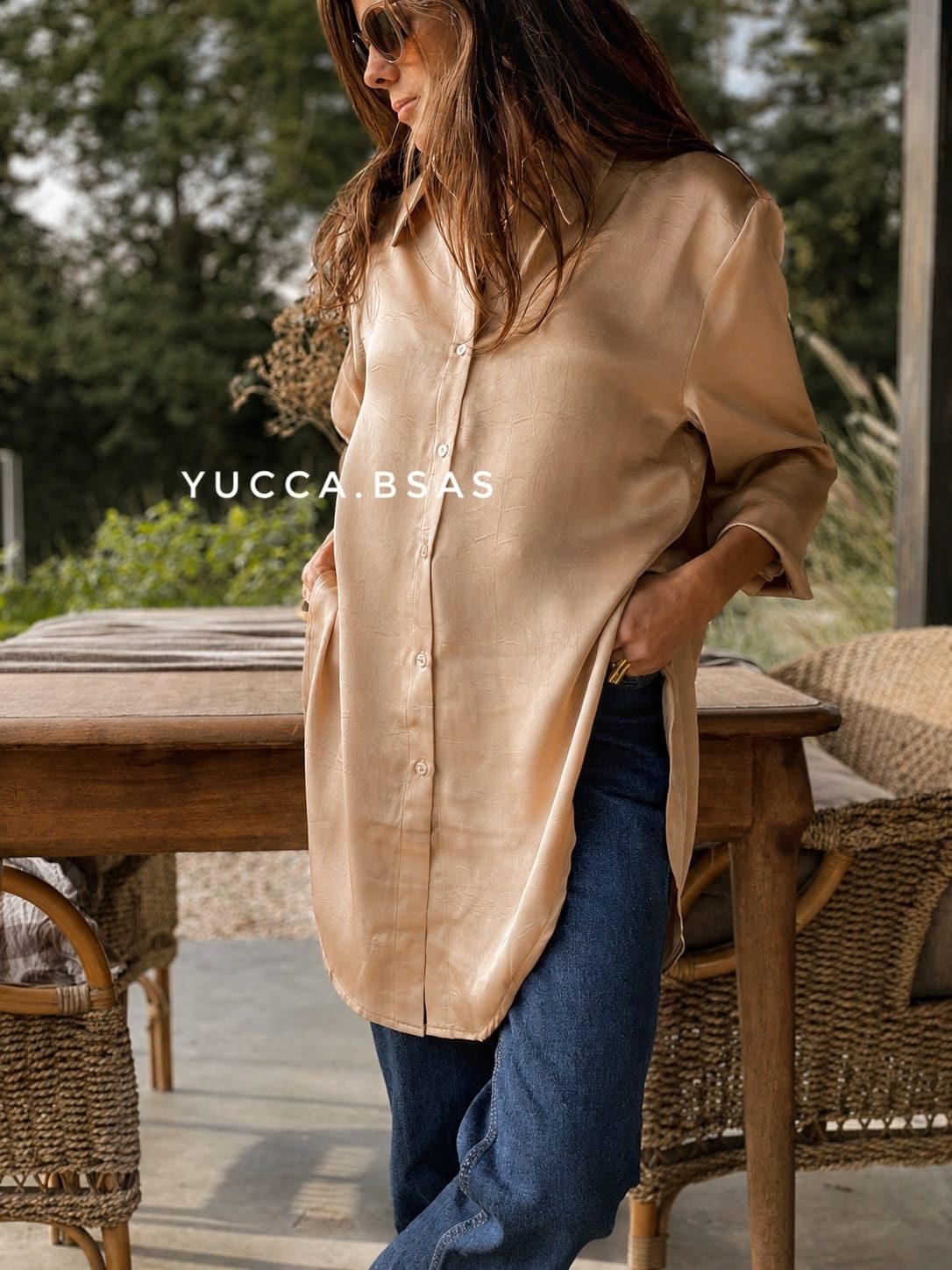 Maxi camisa satén Carmela - beige - Imagen 3