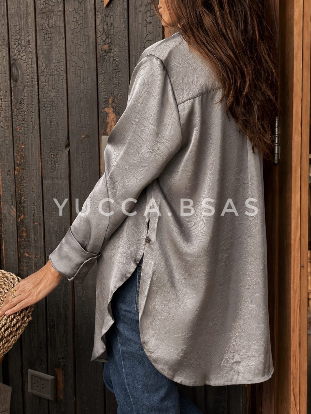 Maxi camisa satén Carmela - gris acero - Imagen 3